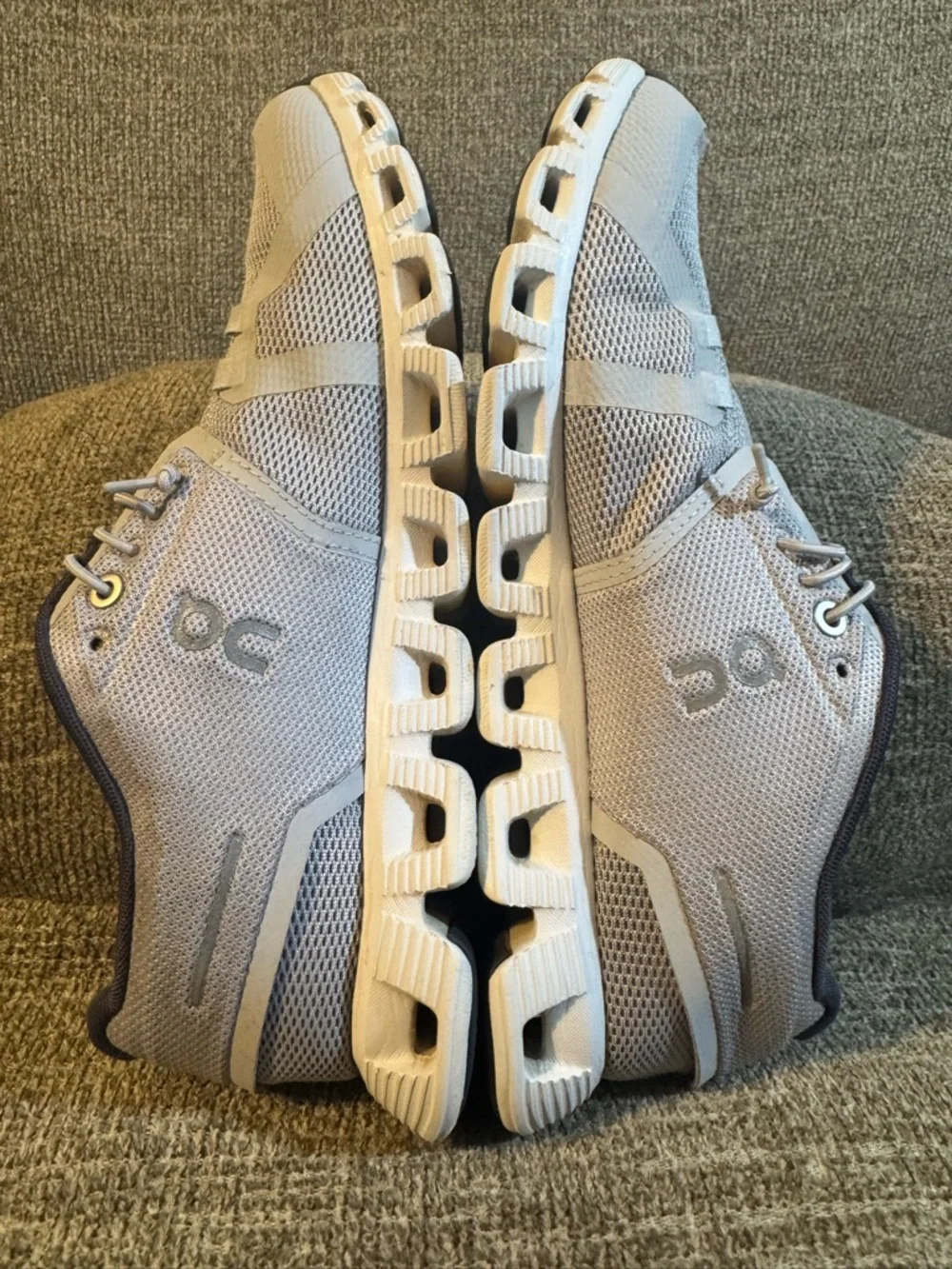 On Cloud 5 athletic Men’s running shoes Size 7 - Picture 4 of 11